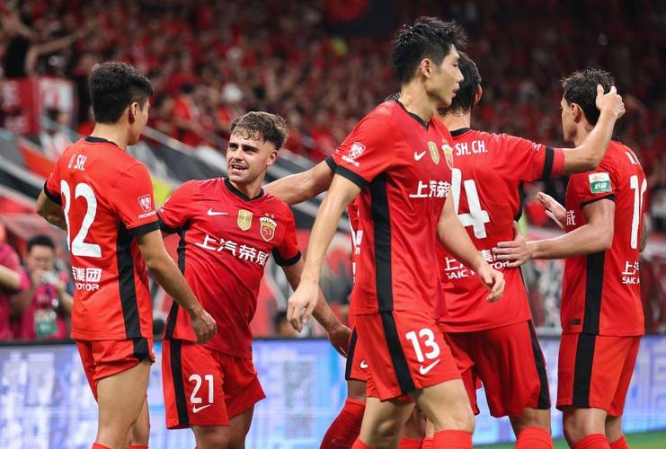 27岁海港二门开挂！11次神扑让对手崩溃+获10分 连续3场亚冠拿MVP