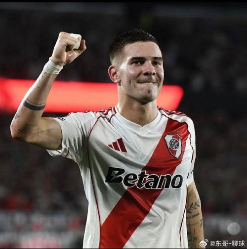 帕尔马官方：俱乐部从河床队签下了天才球员卢卡斯-斯卡拉托